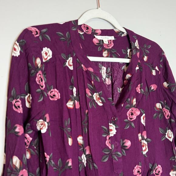 Monday Fun 3/4 Sleeve Split Neck Purple Floral Rayon Top NWOT Size Medium - Picture 3 of 8